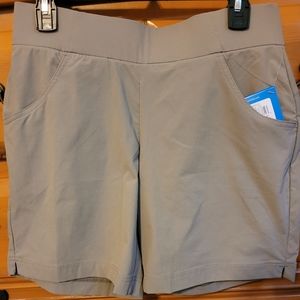 NWT Columbia Active Fit Shorts